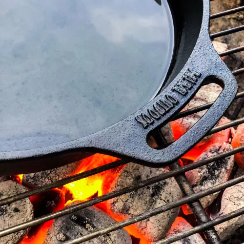 Valhal Outdoor Valhal-Pfanne aus Gusseisen mit Griffen 30 cm (VH30H)